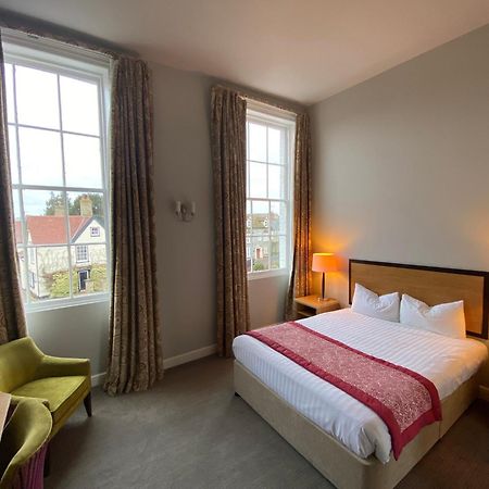The Riverside House Hotel Mildenhall Dış mekan fotoğraf