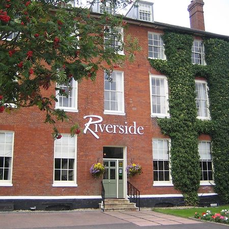 The Riverside House Hotel Mildenhall Dış mekan fotoğraf